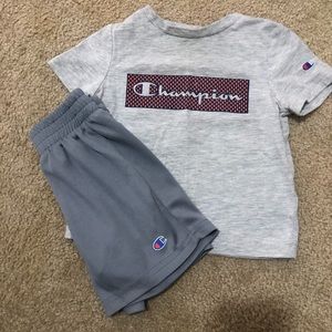 2t champion short set